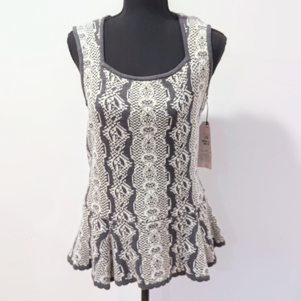 CAbi Knit Peplum Shell Style #887 NWT Size M